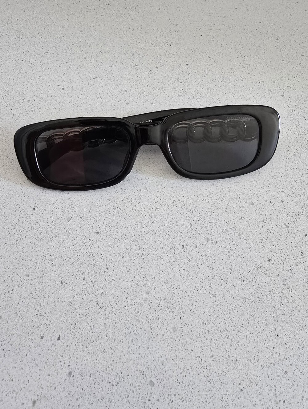 Steve Madden Black Rectangular Sunglasses with Gold Chain Accent - Picture 8 of 8